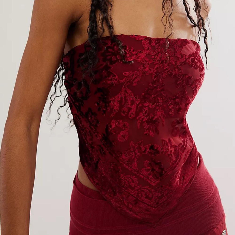 FP One Raya Burnout Velvet Bandana Top